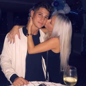 Meet your Posher, Alisa